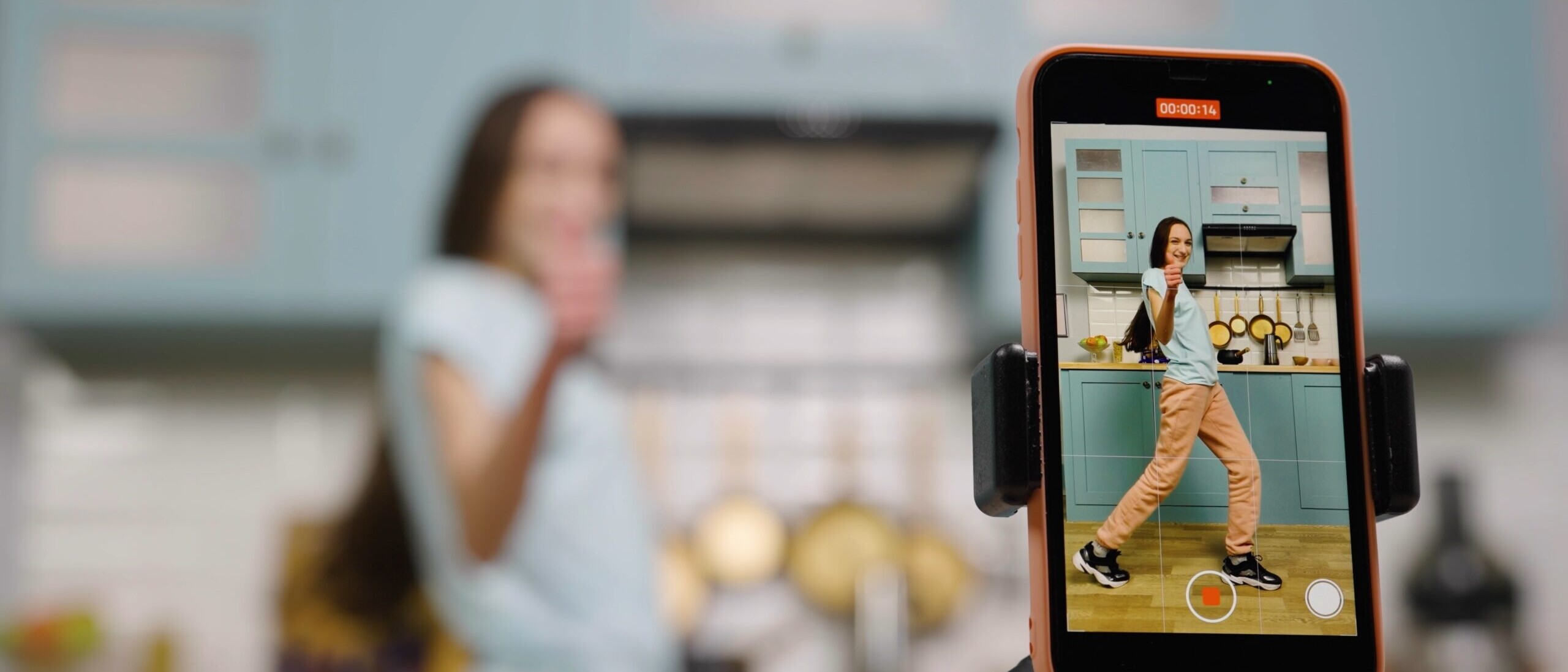 filming a person on a mobile phone